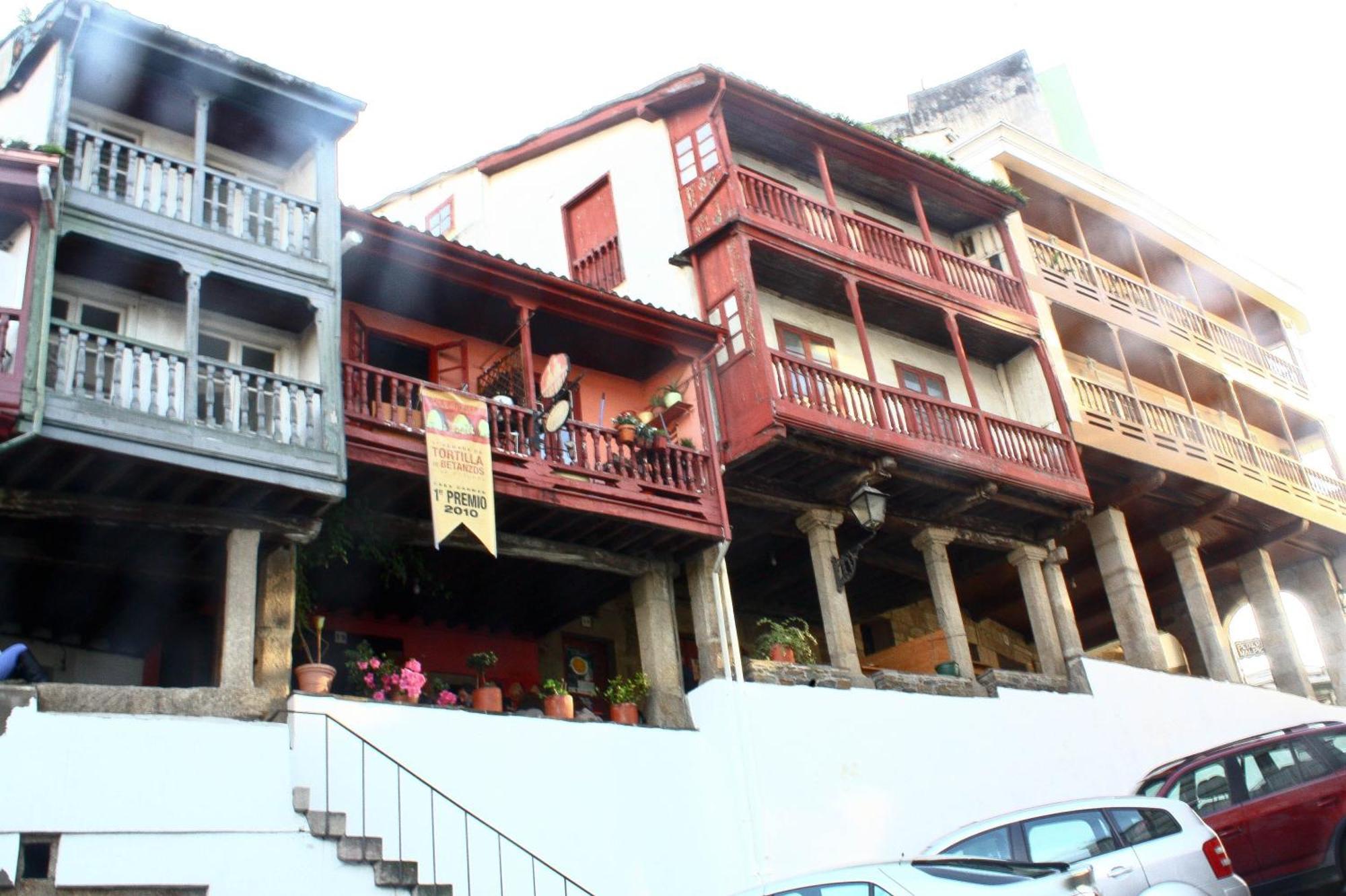 Hotel Garelos Betanzos Bagian luar foto