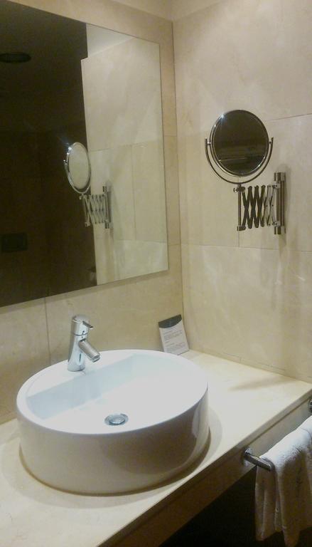Hotel Garelos Betanzos Bagian luar foto